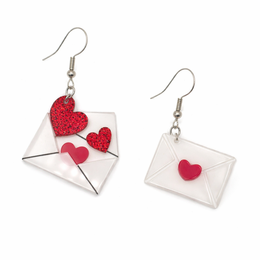 Aretes carta de amor con corazones